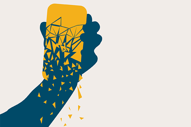 Illustrasjon av en hånd som holder en smart mobiltelefon som holder på å bli pulverisert.